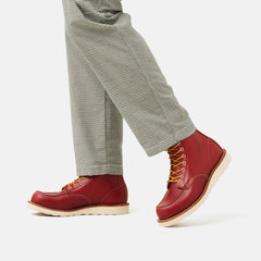 Red Wing Shoes Men / Classic Moc in Oro Russet 8875 | Red Wing Heritage