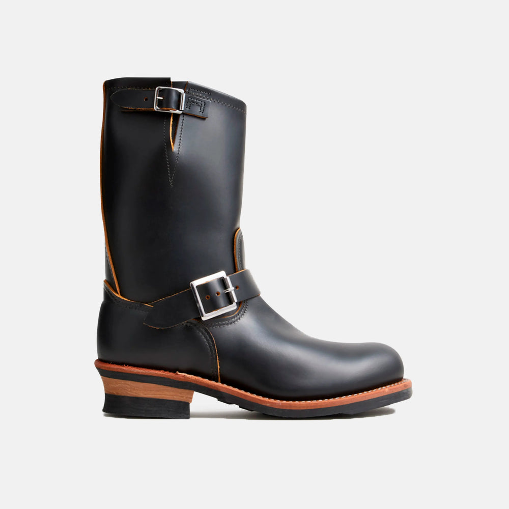 Red Wing Shoes Men|Apparel / Engineer Boot in Black Klondike Leather 2966 | Red Wing Heritage