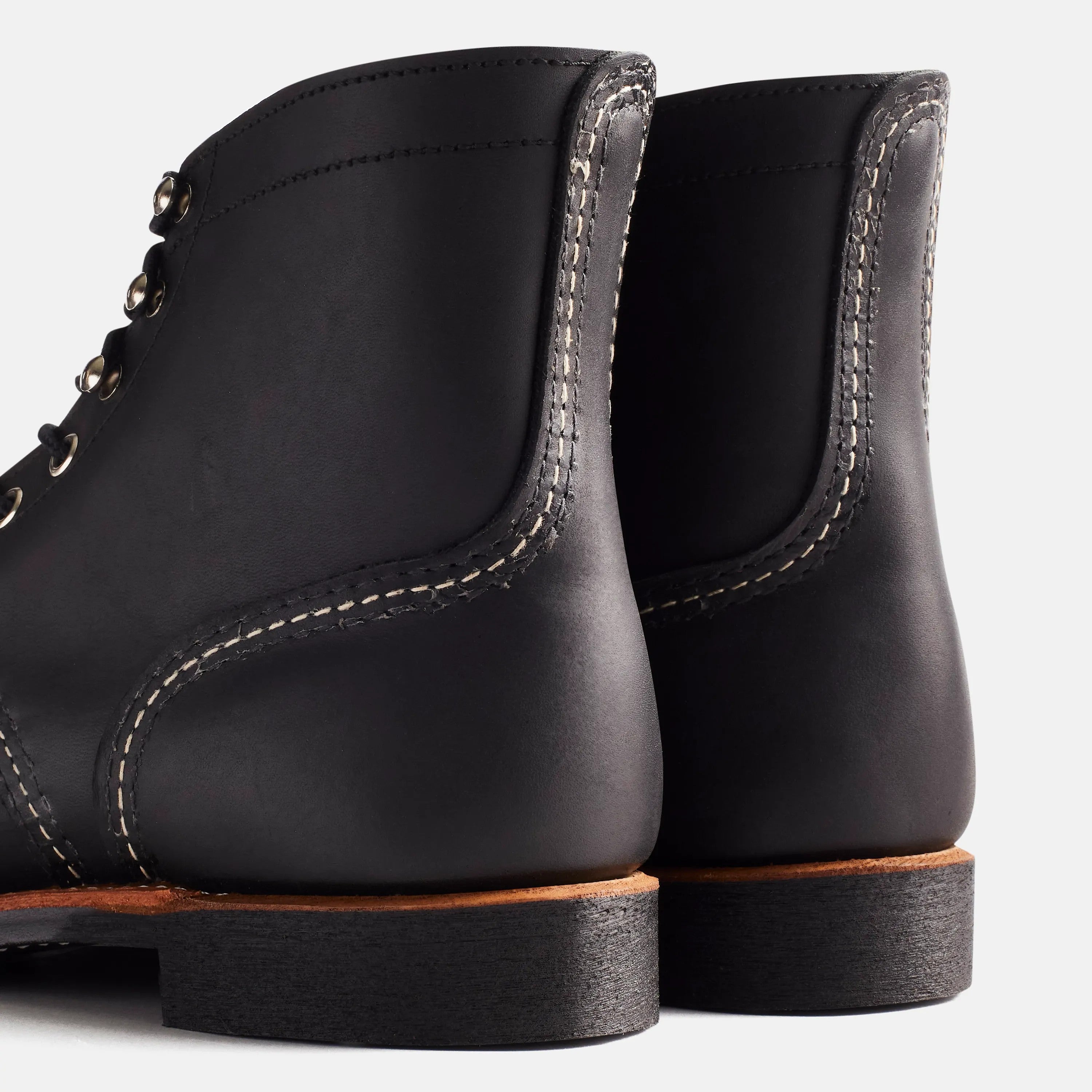 Red Wing Shoes Men|Apparel / Iron Ranger 6-Inch Boot in Black Leather 8084