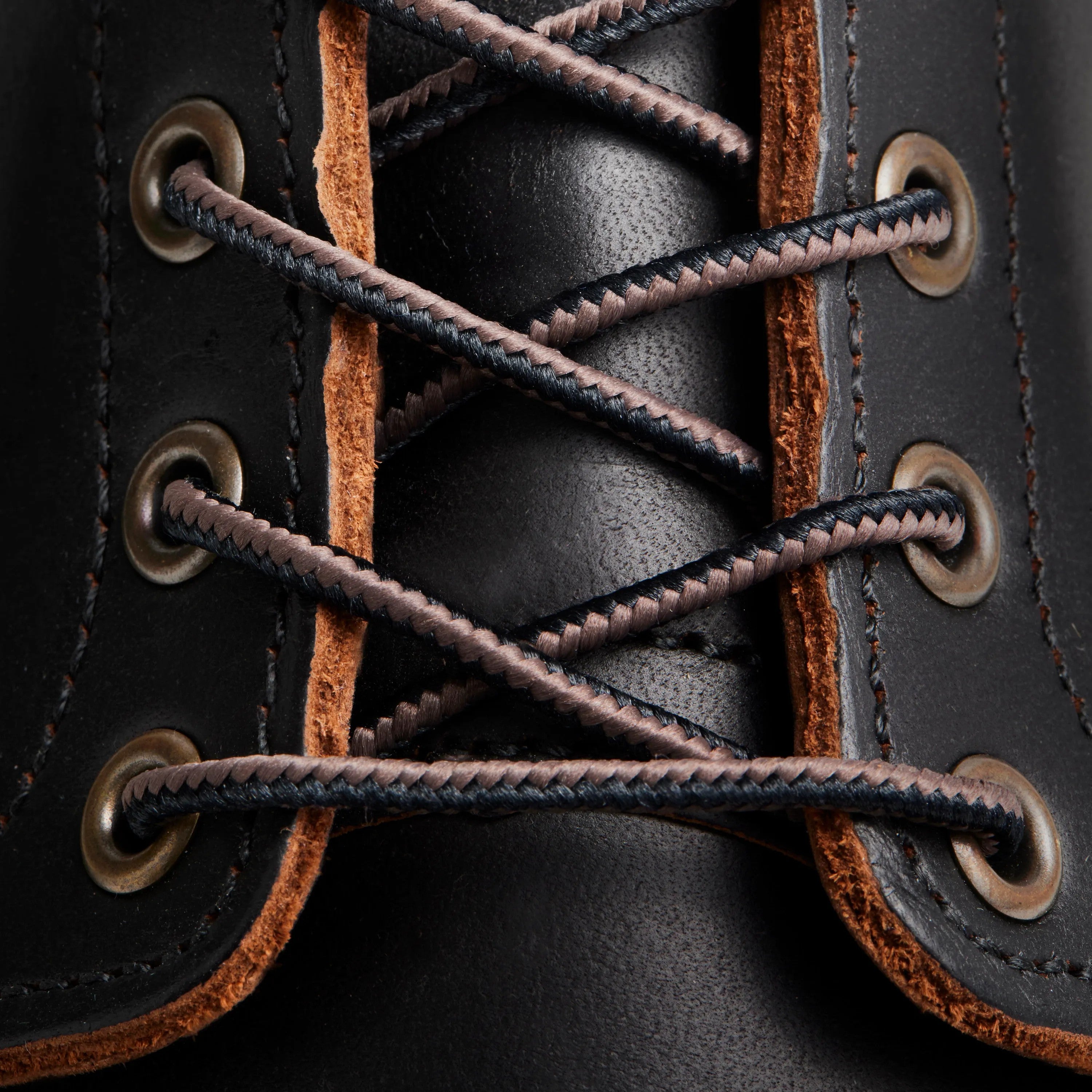 Red Wing Shoes Men / Classic Moc 6-Inch Boot in Black Leather 8849