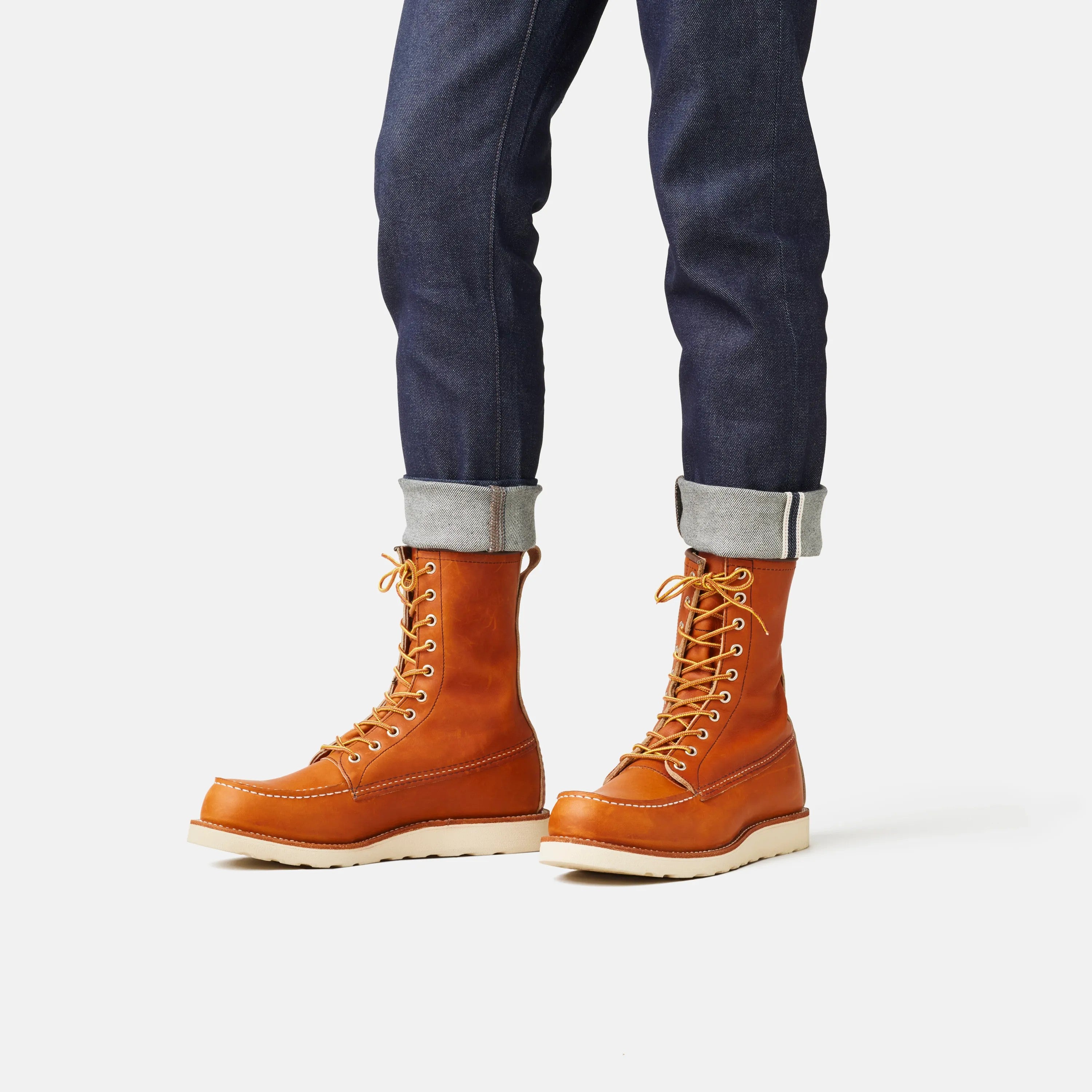 Red Wing Shoes Men / 8-Inch Classic Moc Boot in Brown Leather 877