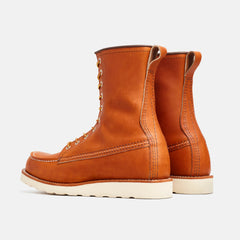 Red Wing Shoes Men / 8-Inch Classic Moc Boot in Brown Leather 877