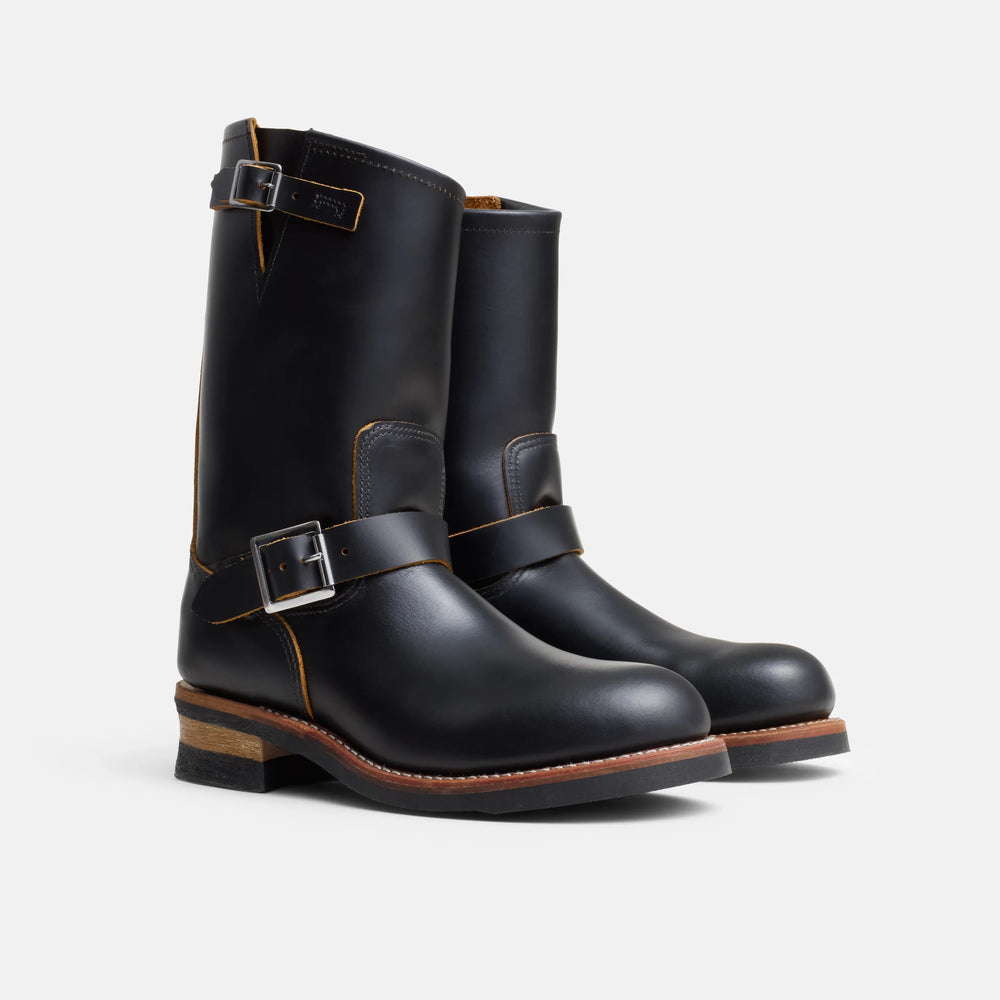 Red Wing Shoes Men|Apparel / Engineer Boot in Black Klondike Leather 2966 | Red Wing Heritage