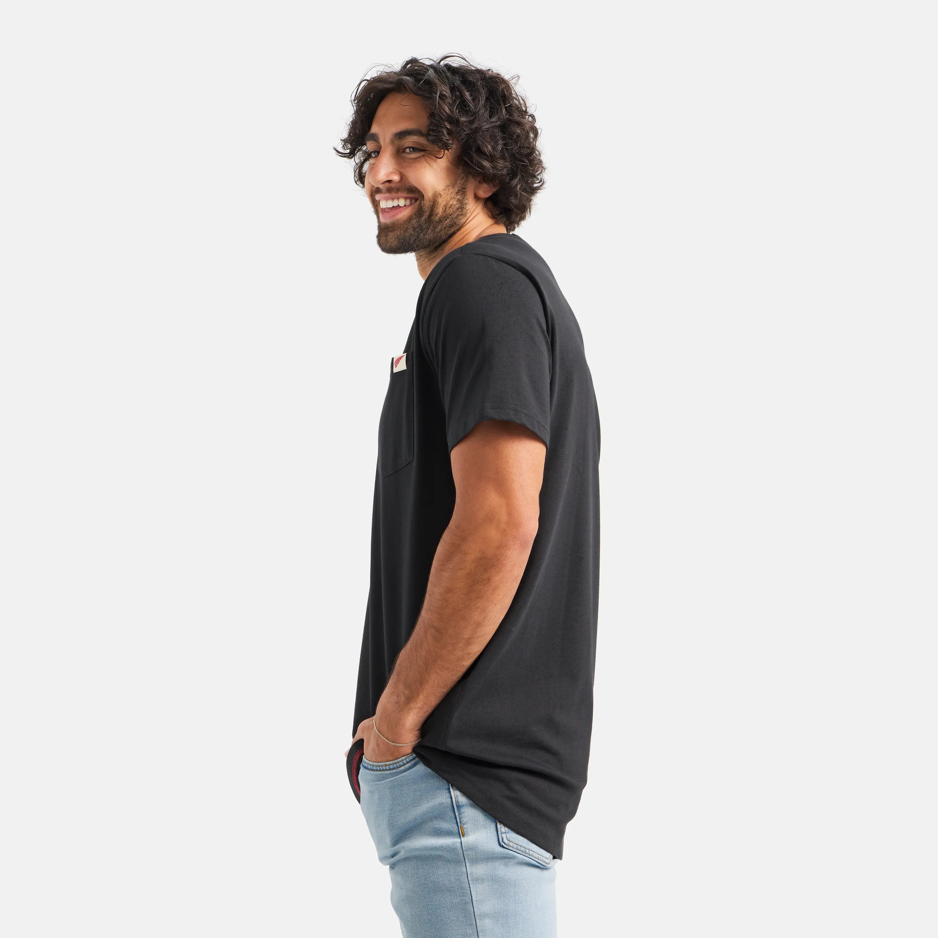 Red Wing Shoes Men|Apparel / Short Sleeve Pocket T-Shirt in Black 98468