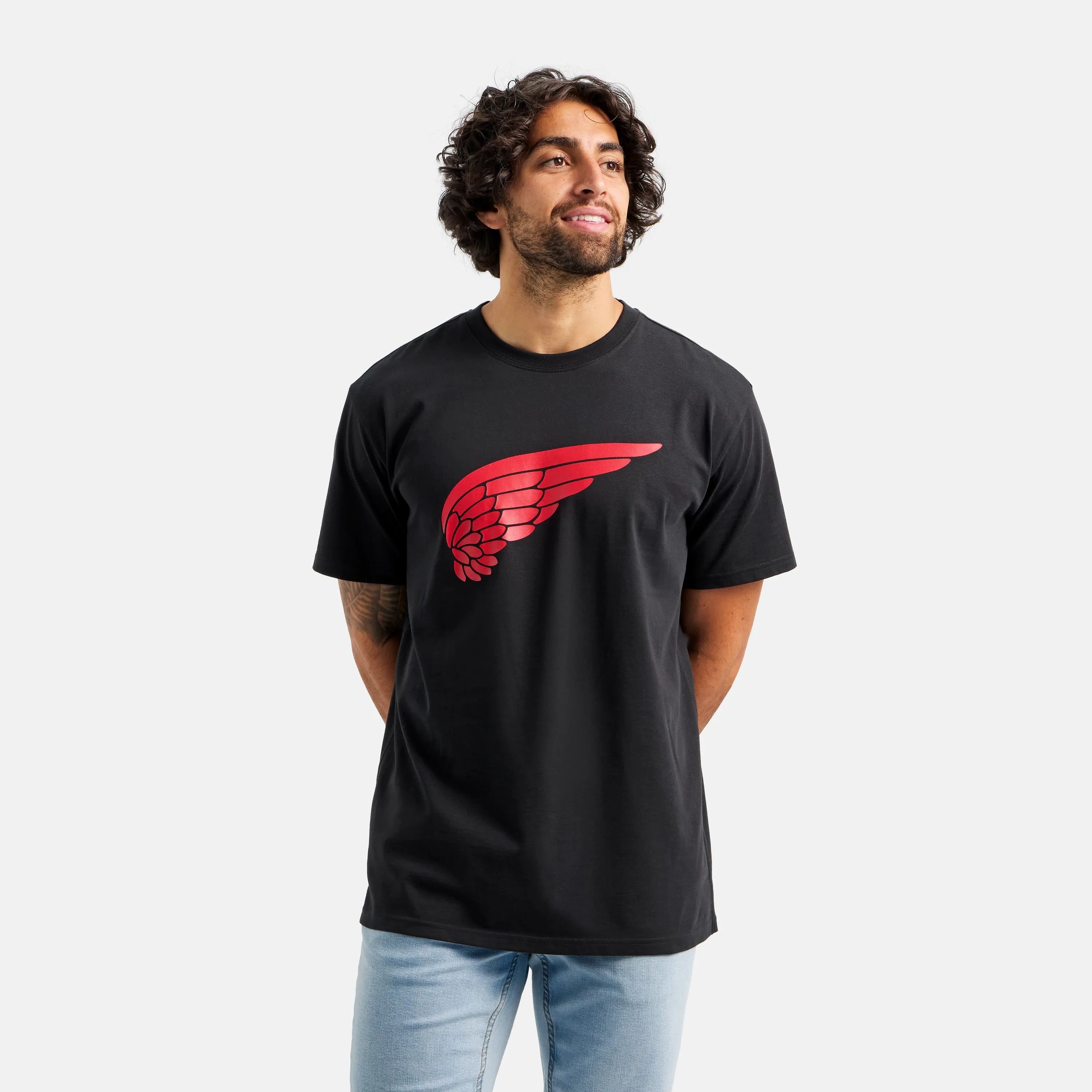 Red Wing Shoes Men|Apparel / Short Sleeve Classic Wing Tee in Black 98478