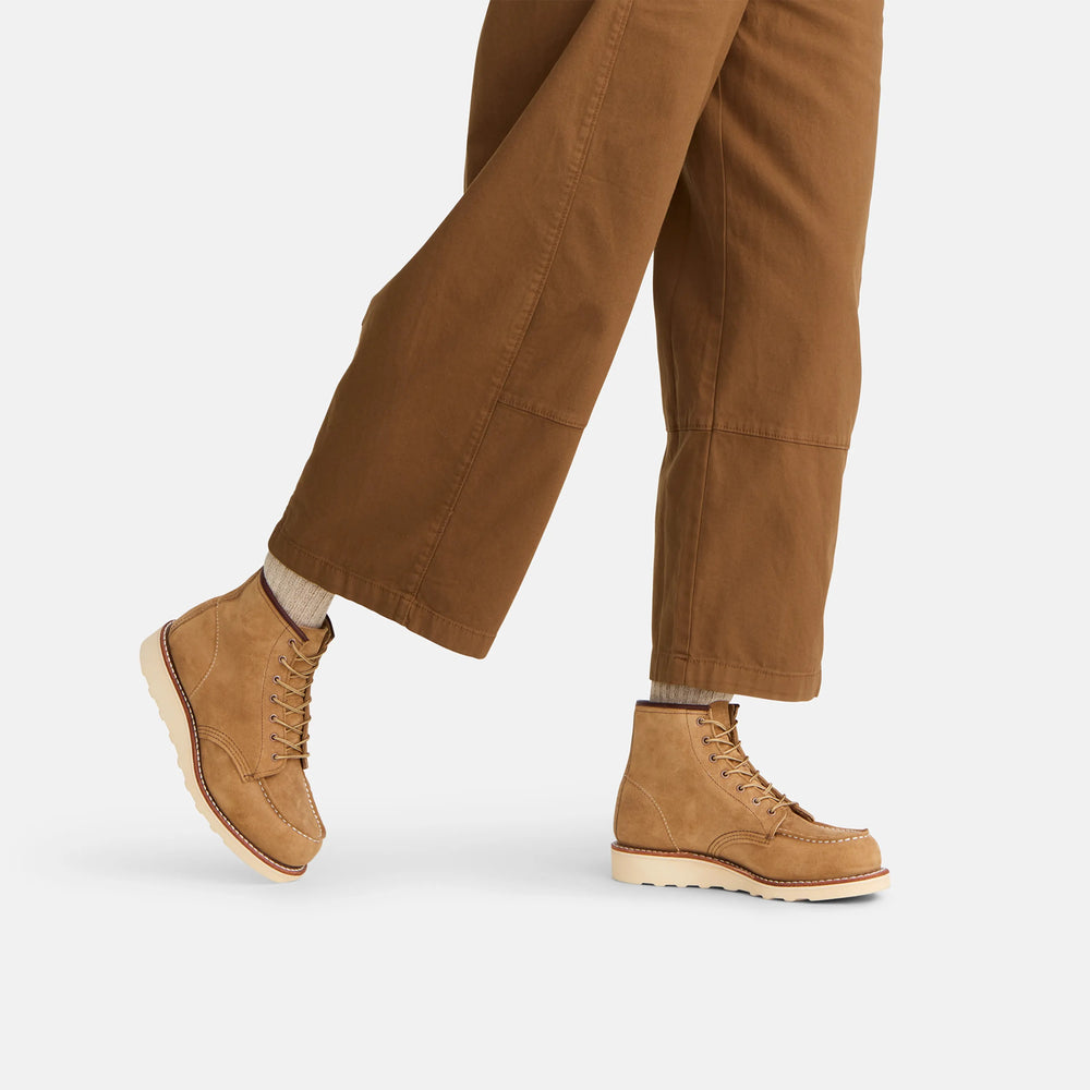 Red Wing Shoes Women / 6-Inch Classic Moc in Hawthorne Muleskinner Leather 3447 | Red Wing Heritage