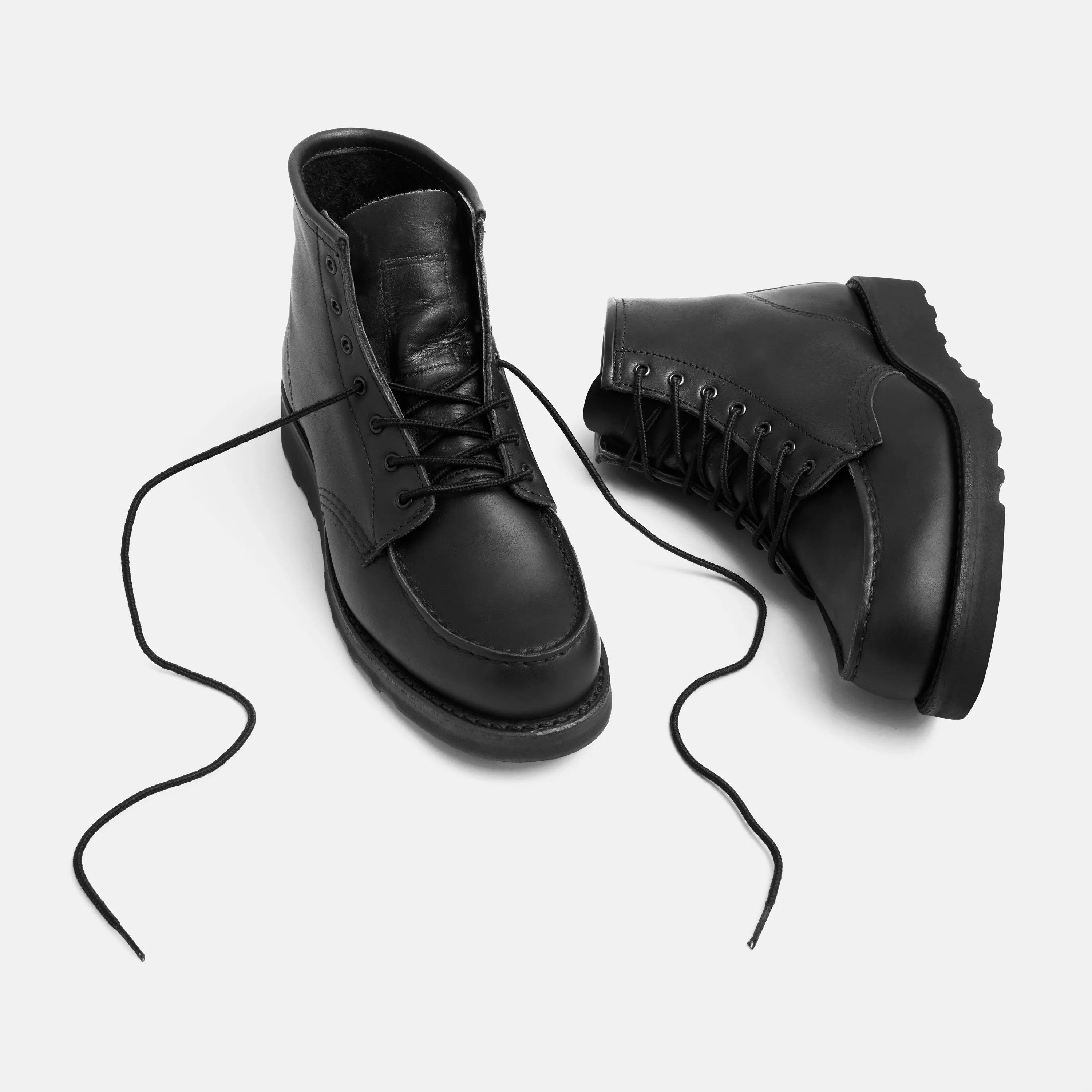 Red Wing Shoes Women / 6-Inch Classic Moc Short Boot in Black Leather 3380 | Red Wing Heritage