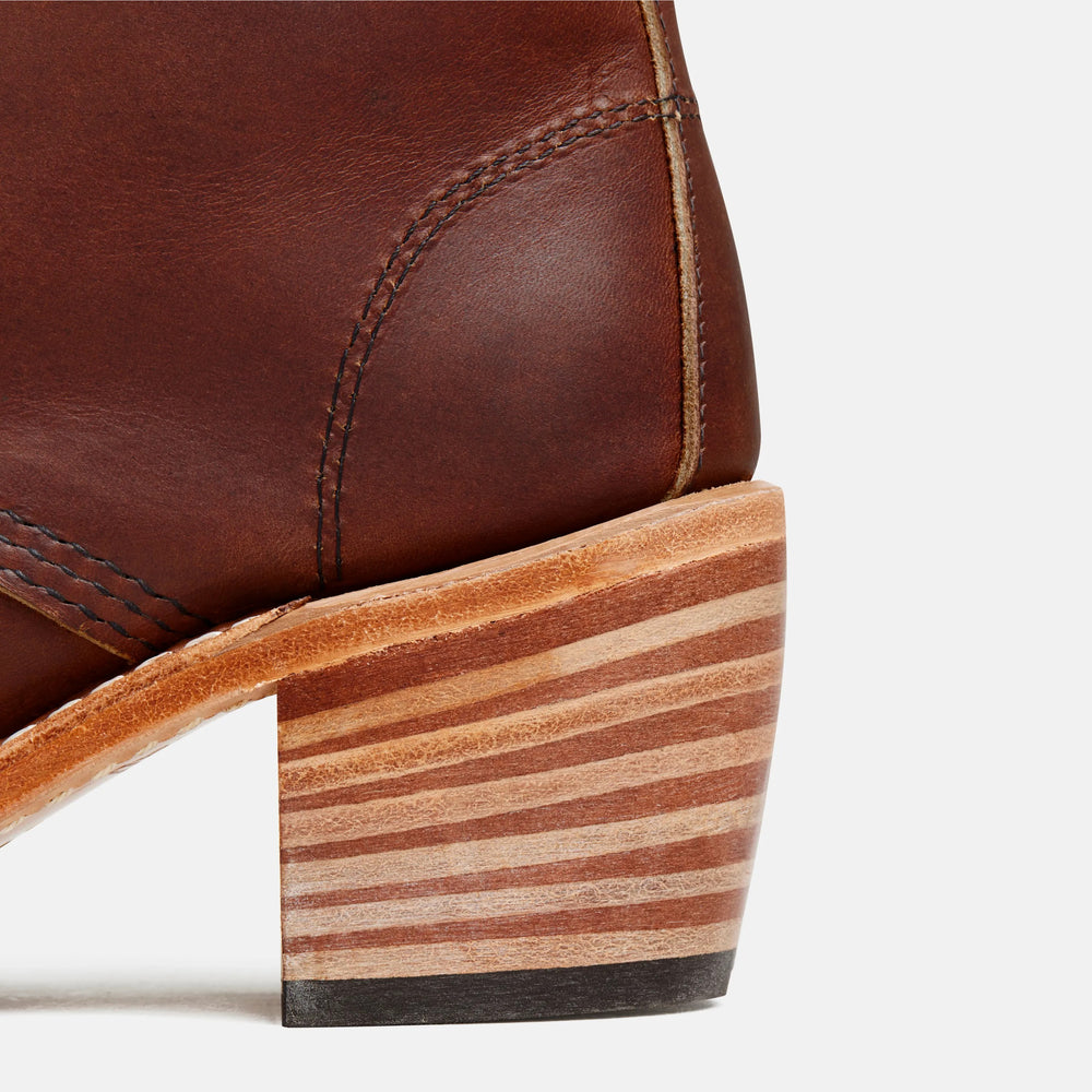 Red Wing Shoes Women / Clara Heeled Boot in Dark Brown Leather 3406