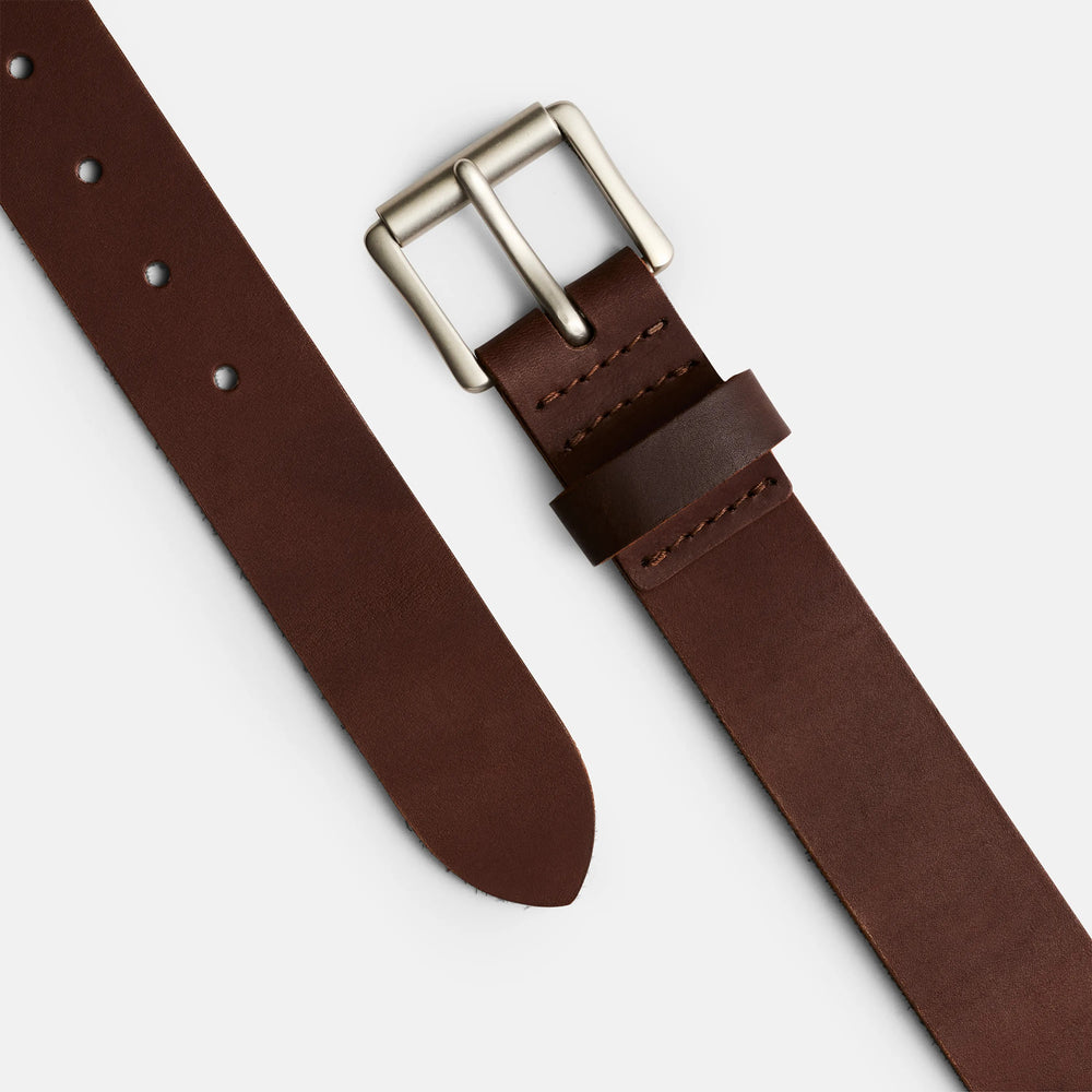Red Wing Shoes Apparel / Belt in Amber Pioneer Leather | Red Wing Heritage 96550